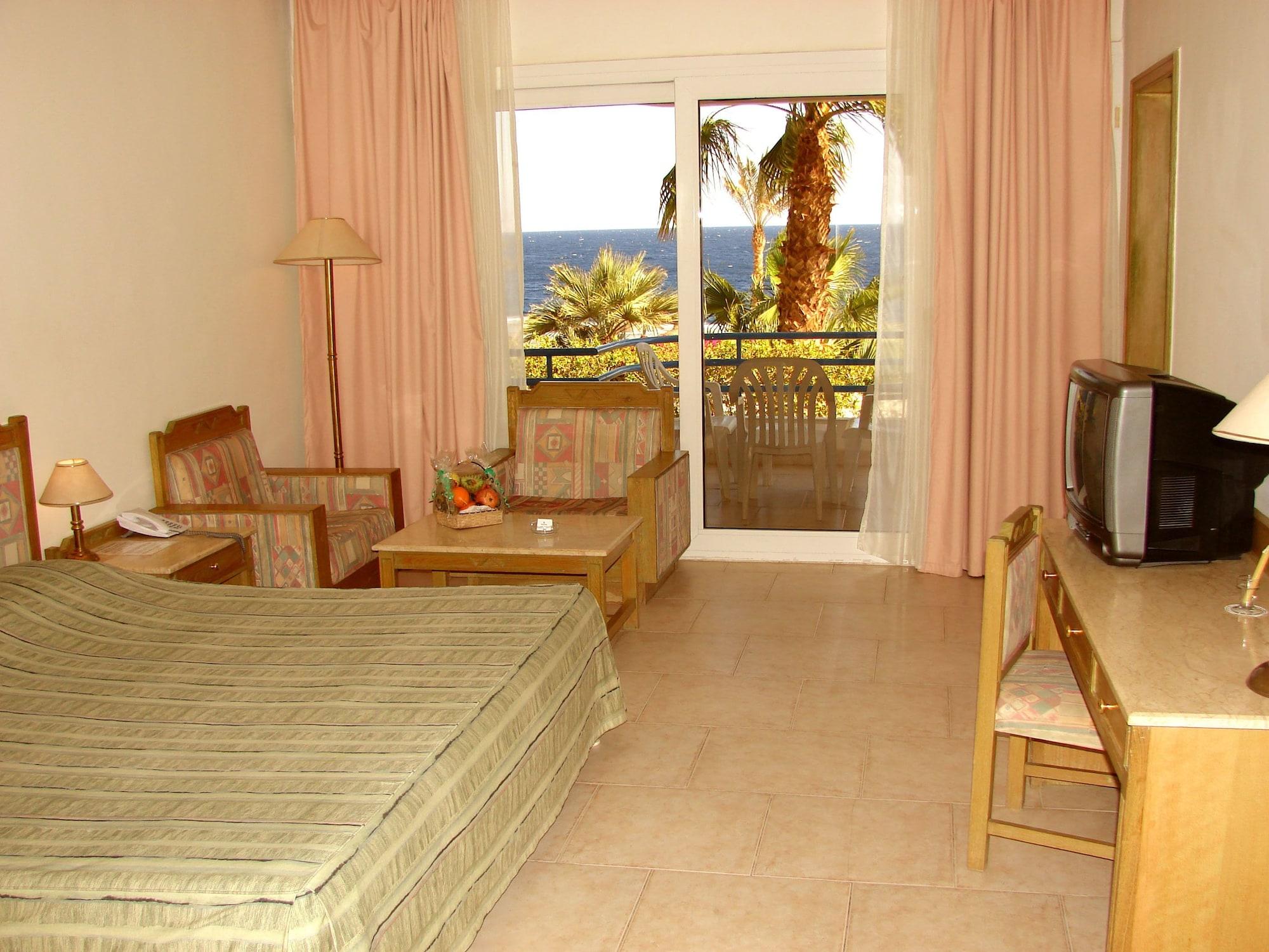 Queen Sharm Aqua Park Hotel Extérieur photo